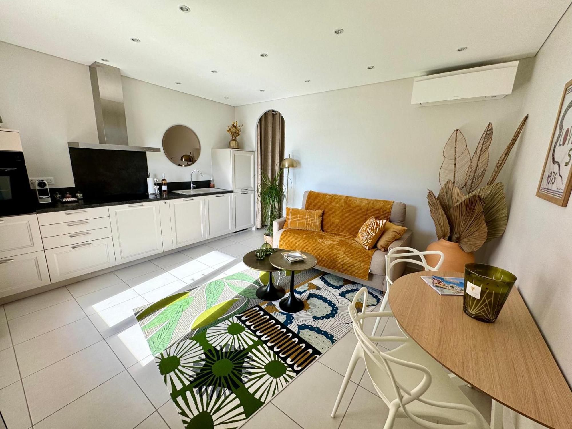 Confortable T2 Vue Mer Avec Terrasse Amenagee Et Parking Prive, Plage Et Port A Pied Sanary-sur-Mer Bagian luar foto