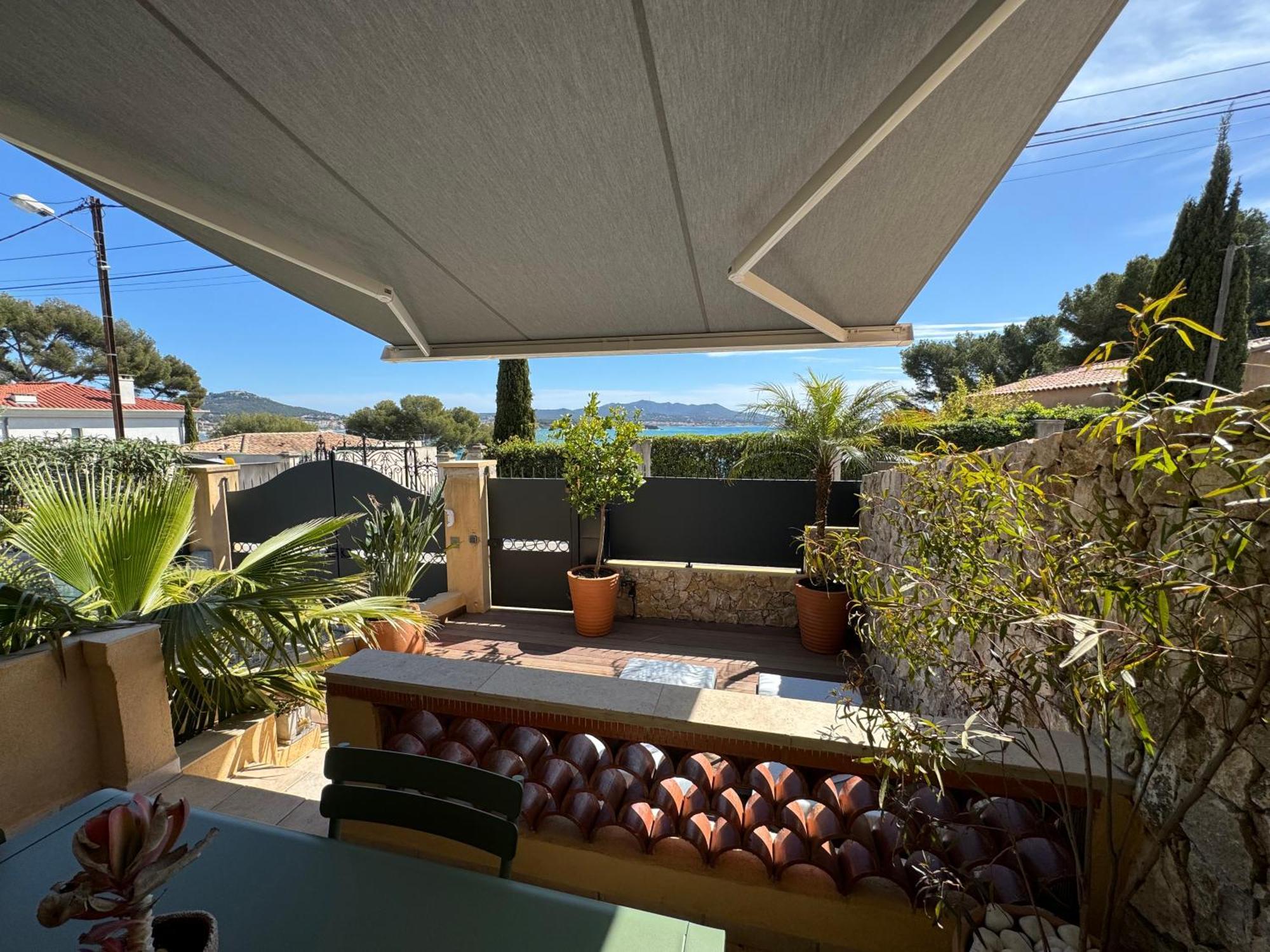 Confortable T2 Vue Mer Avec Terrasse Amenagee Et Parking Prive, Plage Et Port A Pied Sanary-sur-Mer Bagian luar foto