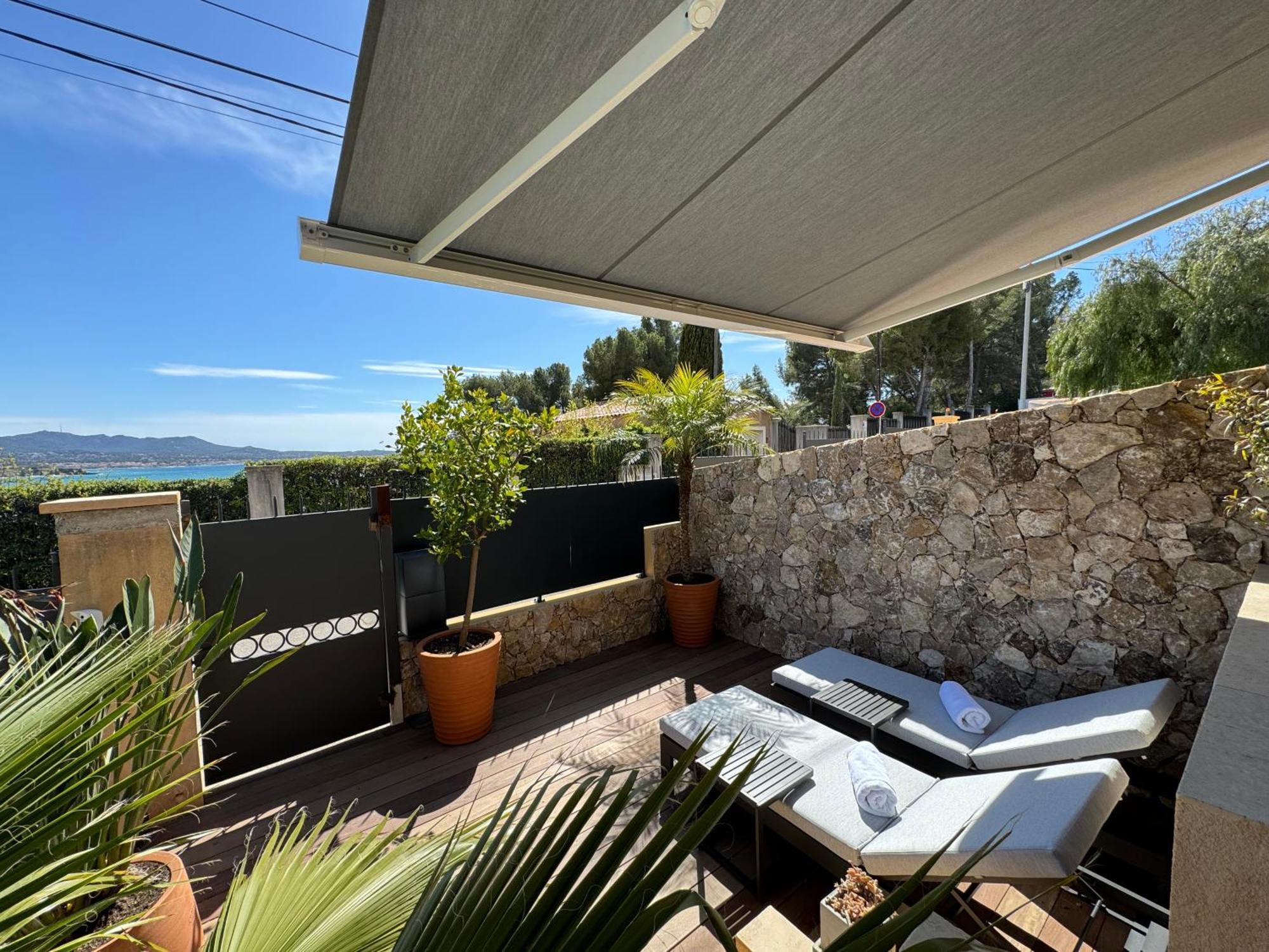 Confortable T2 Vue Mer Avec Terrasse Amenagee Et Parking Prive, Plage Et Port A Pied Sanary-sur-Mer Bagian luar foto