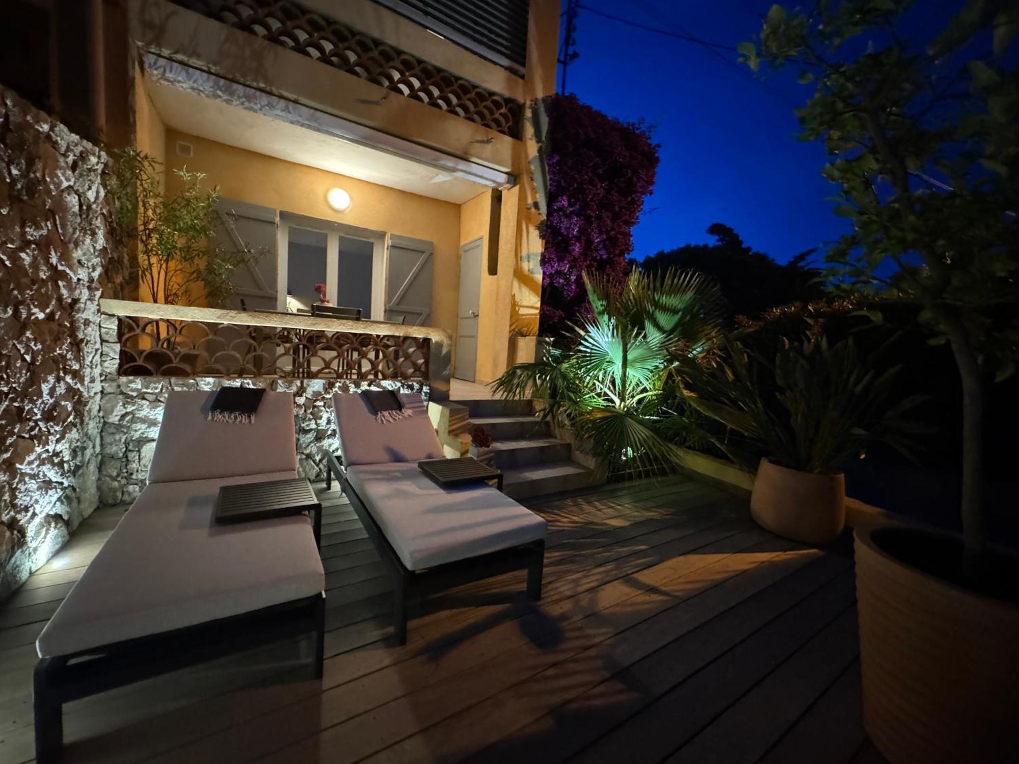 Confortable T2 Vue Mer Avec Terrasse Amenagee Et Parking Prive, Plage Et Port A Pied Sanary-sur-Mer Bagian luar foto