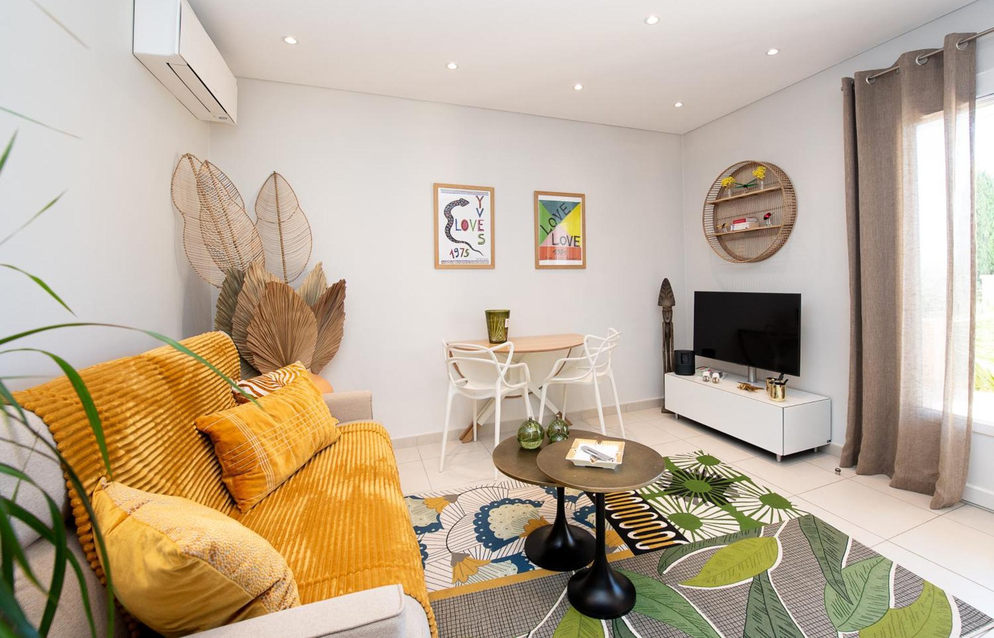 Confortable T2 Vue Mer Avec Terrasse Amenagee Et Parking Prive, Plage Et Port A Pied Sanary-sur-Mer Bagian luar foto